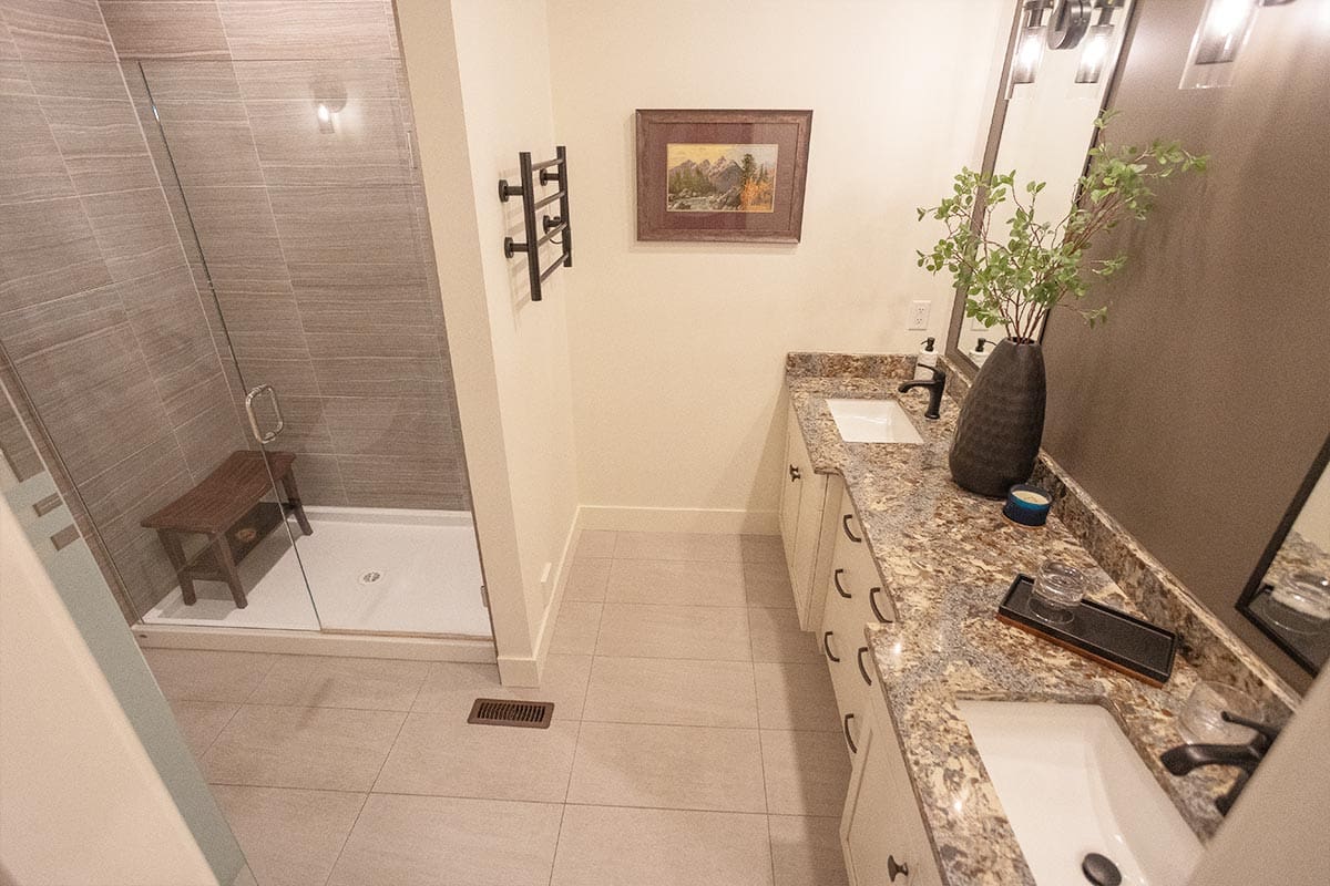 Custom bathroom renovation in Abbotsford, BC