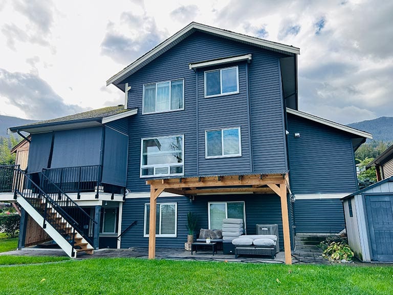 Deck staining Chilliwack